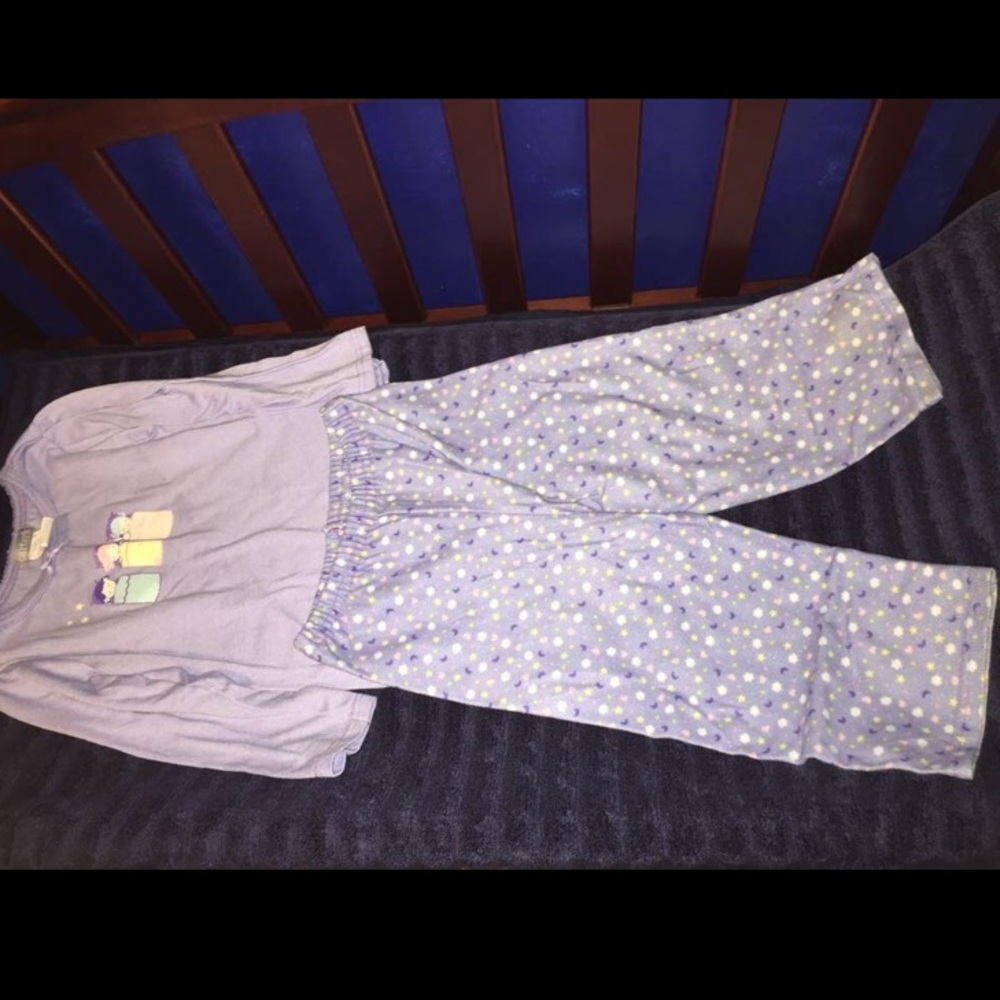 Carters “sleepover” 2-piece pajama set. 3T